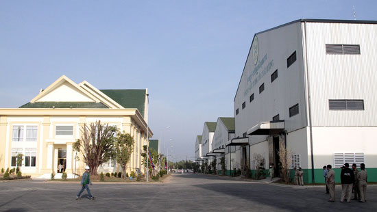 เวียดนามเป็นหนึ่งใน ๕ ประเทศที่ลงทุนในกัมพูชามากที่สุด